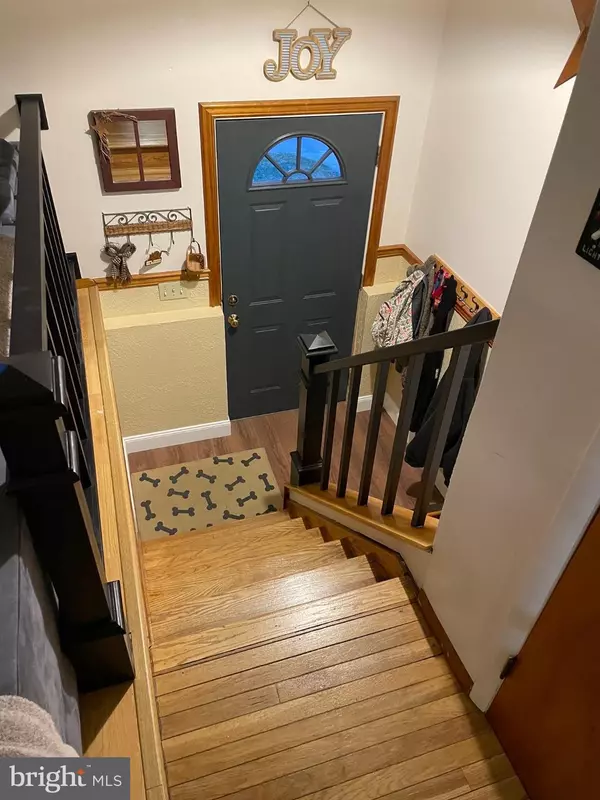 York, PA 17404,270 CANARY CIR