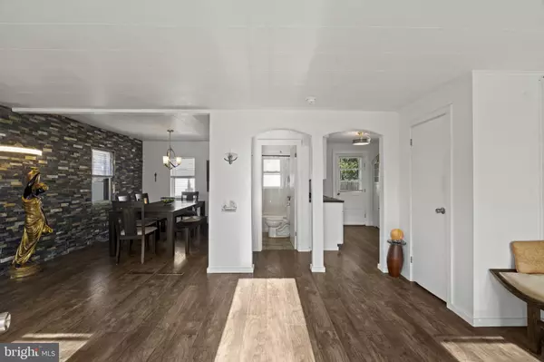 Pine Hill, NJ 08021,33 E 6TH AVE