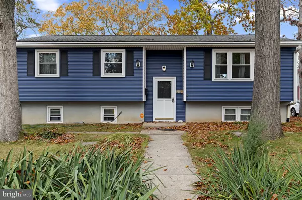 47 E 12TH AVE, Pine Hill, NJ 08021