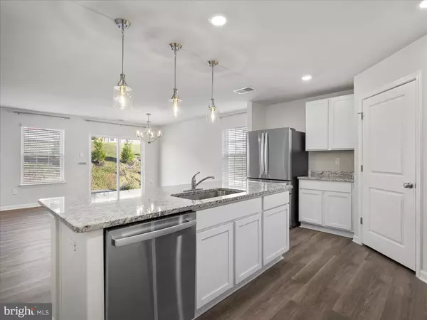 Martinsburg, WV 25403,387 AYLESBURY LN