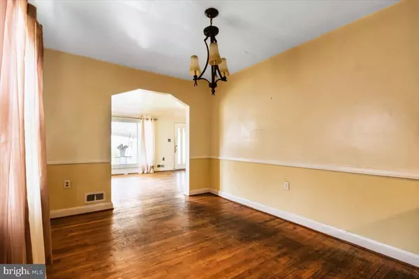 Baltimore, MD 21215,5605 GROVELAND AVE