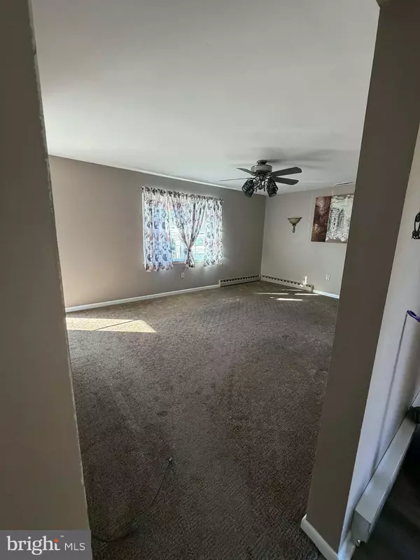 Morrisville, PA 19067,9 LYNNS CT