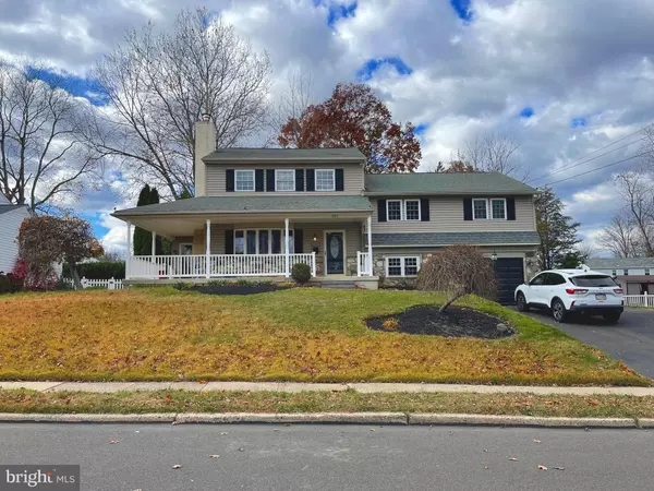 Warminster, PA 18974,524 PENROSE LN