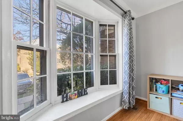 Alexandria, VA 22310,6057 CROWN ROYAL CIR