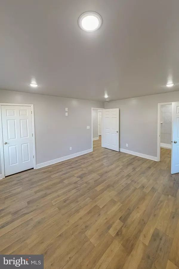 Stanley, VA 22851,405 N VIEW DR