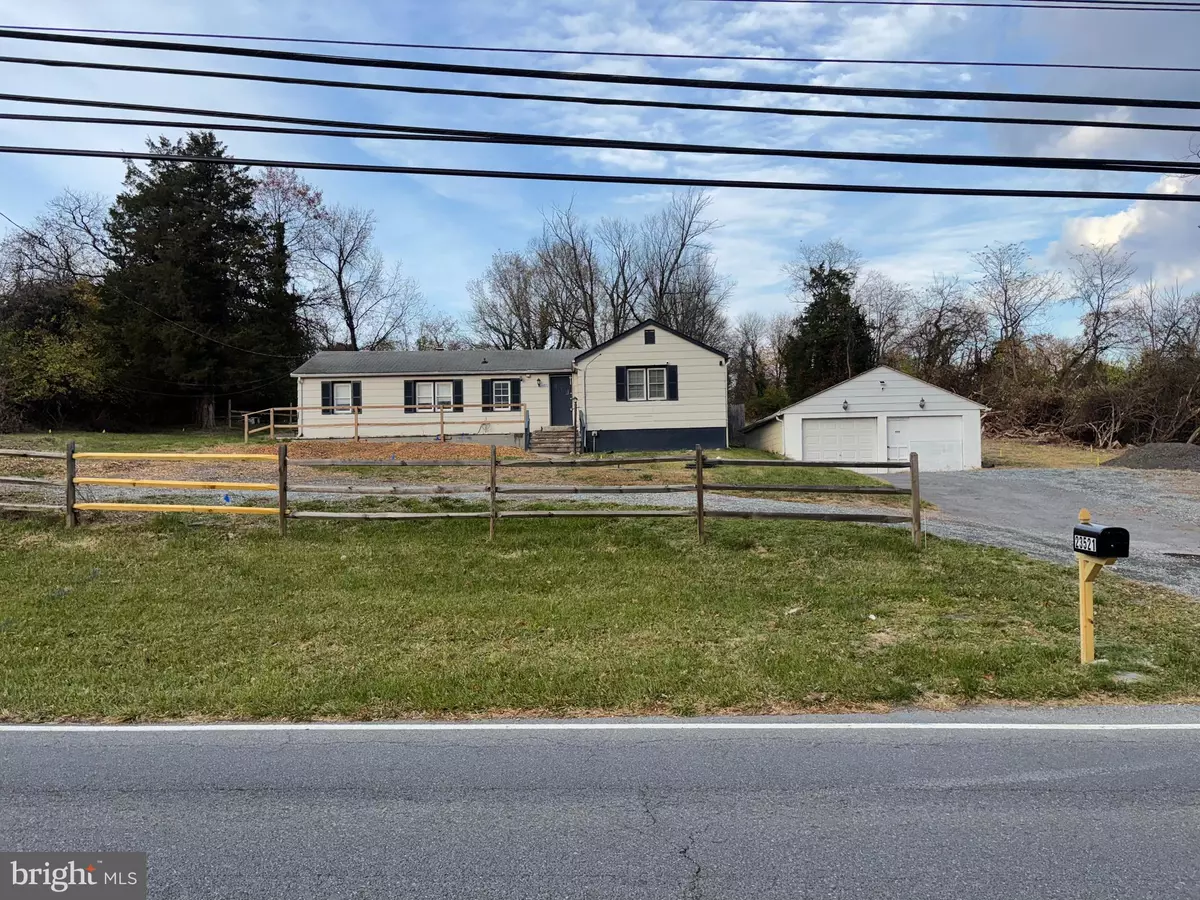 Clarksburg, MD 20871,23521 FREDERICK RD