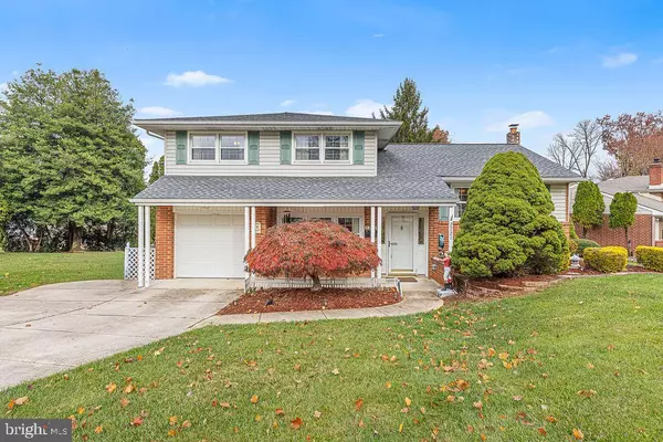 2721 FAWKES DR, Wilmington, DE 19808