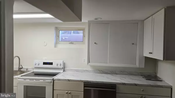 Arlington, VA 22204,2615 S 13TH RD S