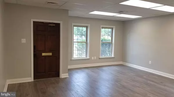 Annandale, VA 22003,7361 MCWHORTER PL #310