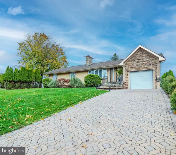 Ewing, NJ 08638,38 RUNNING BROOK