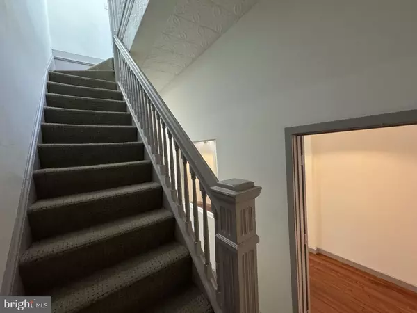 Baltimore, MD 21231,328 S BROADWAY #2