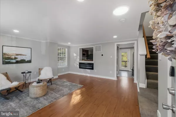 Arnold, MD 21012,1272 SEMINOLE DR