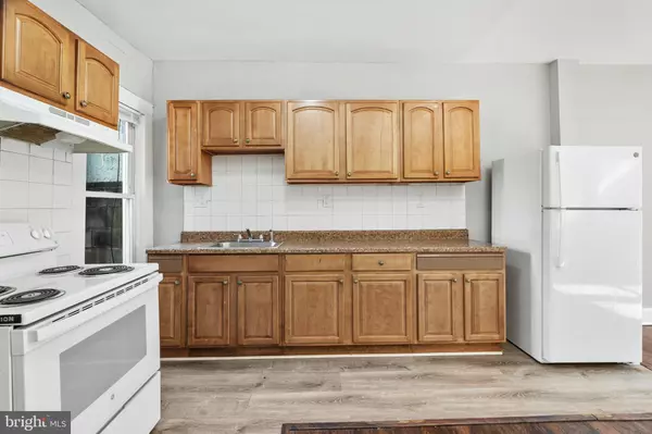 Philadelphia, PA 19145,2117 PIERCE ST