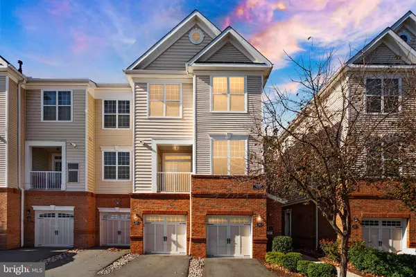 23305 MILLTOWN KNOLL SQ #106, Ashburn, VA 20148