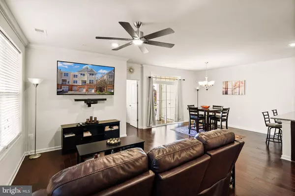 Ashburn, VA 20148,23305 MILLTOWN KNOLL SQ #106