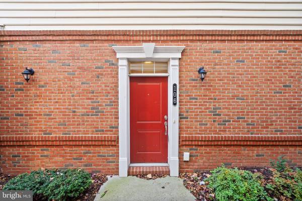 Ashburn, VA 20148,23305 MILLTOWN KNOLL SQ #106