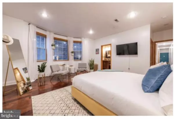 Philadelphia, PA 19107,1316 WALNUT ST