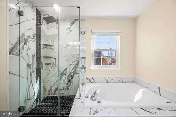 Newtown, PA 18940,324 MONTEREY PL