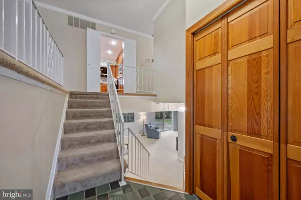 Reisterstown, MD 21136,3 MEADOW MIST CT