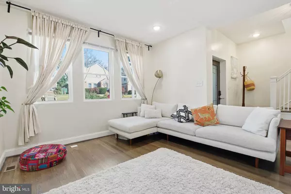 Baltimore, MD 21206,3901 BIDDISON LN