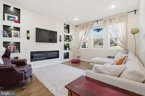 Baltimore, MD 21206,3901 BIDDISON LN