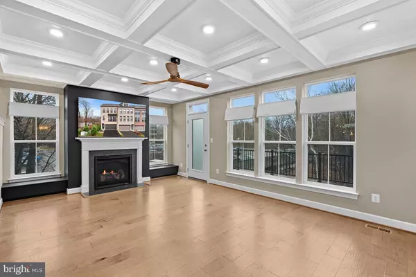 Chantilly, VA 20151,5159 RIDGEVIEW RETREAT DR