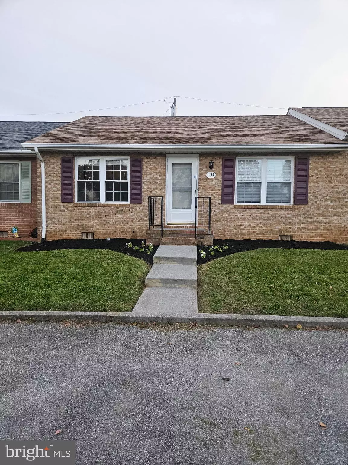 Front Royal, VA 22630,134 AY VIEW DR