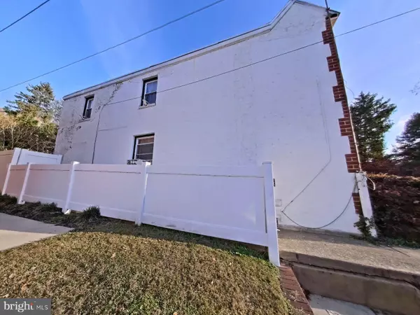 Norristown, PA 19401,1413 GREEN VALLEY RD