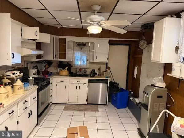 Philadelphia, PA 19131,529 N WANAMAKER ST