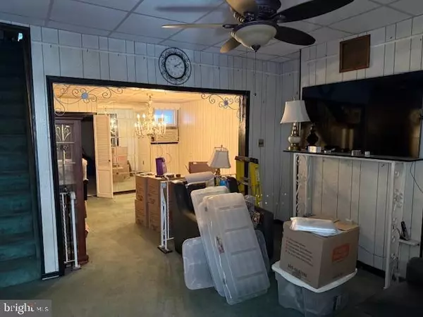 Philadelphia, PA 19131,529 N WANAMAKER ST