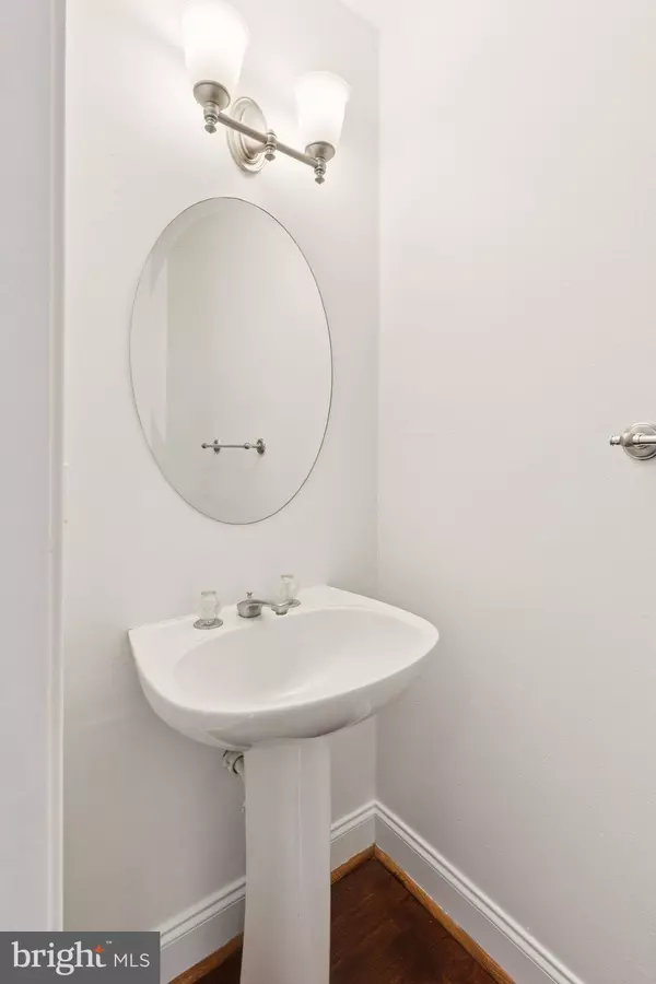 Philadelphia, PA 19147,1232 SOUTH ST #A