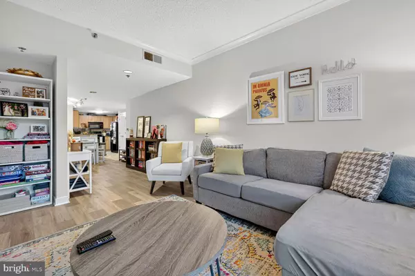 Washington, DC 20001,777 7TH ST NW #526