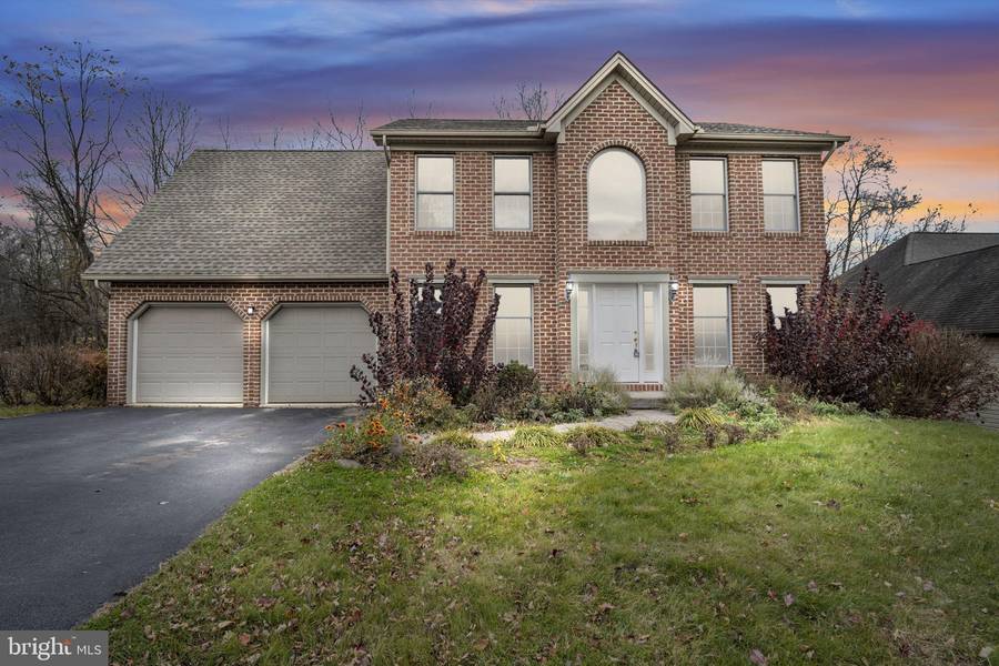 2401 ROLLING HILLS DRIVE, Mechanicsburg, PA 17055