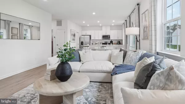 Bayville, NJ 08721,6 DAHLIA CT