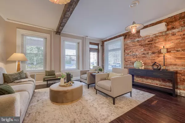 Lancaster, PA 17603,658 W WALNUT ST