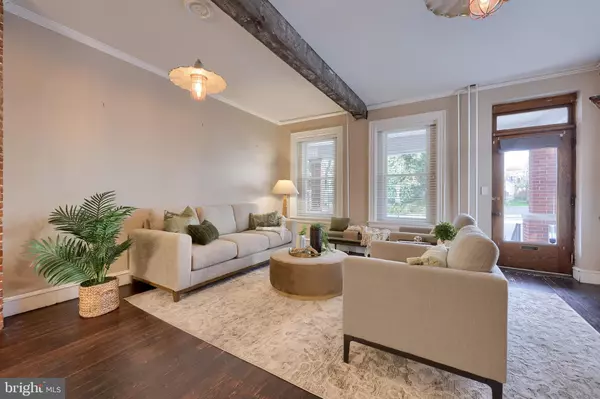 Lancaster, PA 17603,658 W WALNUT ST