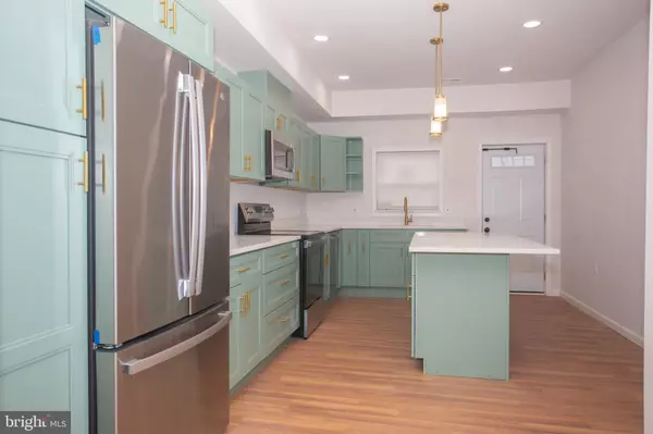 Baltimore, MD 21205,805 COLLINGTON