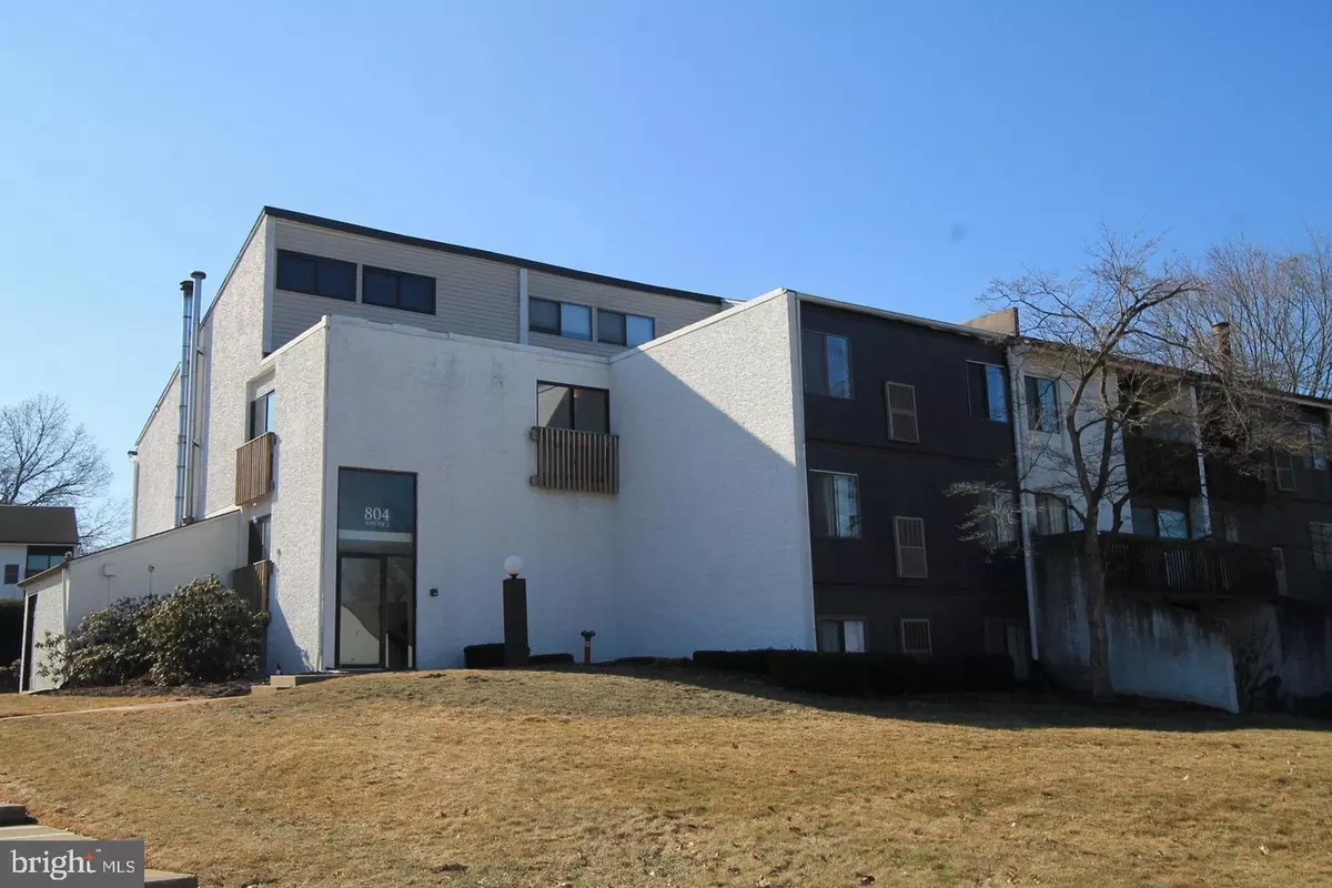 State College, PA 16801,804 STRATFORD DR #14