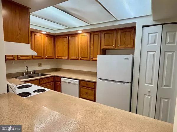 State College, PA 16801,804 STRATFORD DR #14