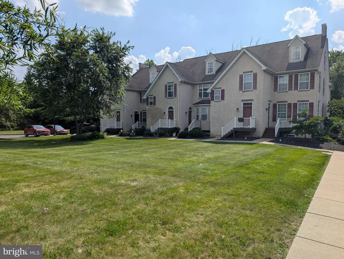 Kennett Square, PA 19348,204 RIVER BIRCH CIR #204
