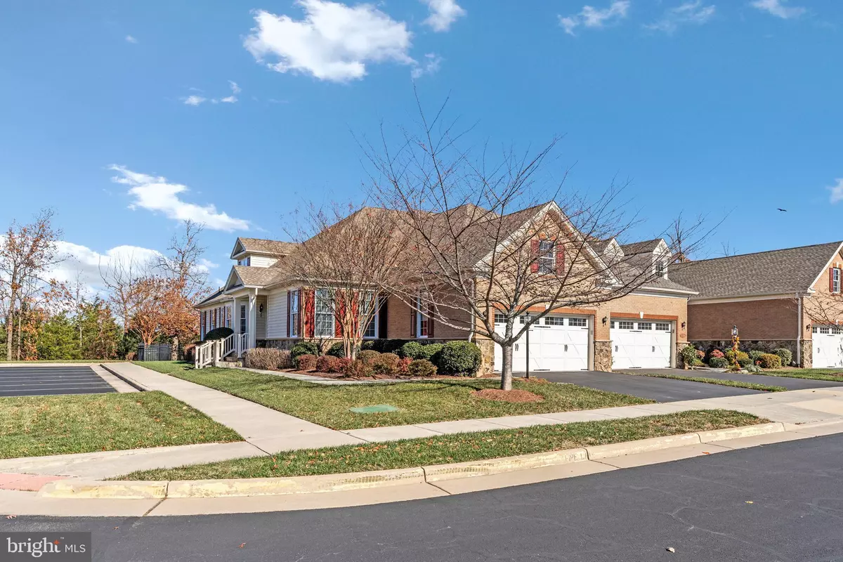 Ashburn, VA 20147,20862 SABER JET PL