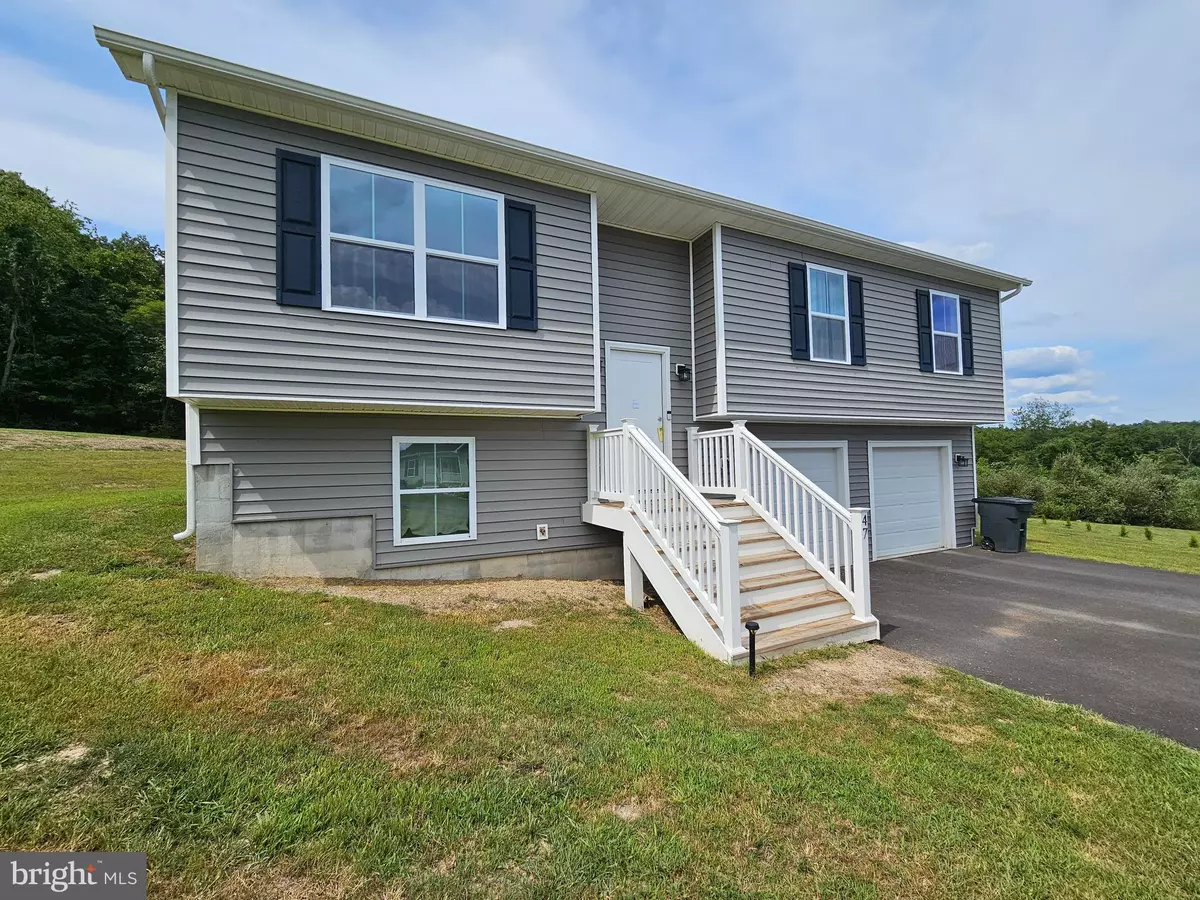 Berkeley Springs, WV 25411,47 BOBBI CT