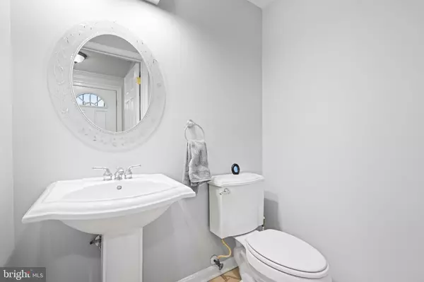 Woodbridge, VA 22192,3294 WYNDALE CT