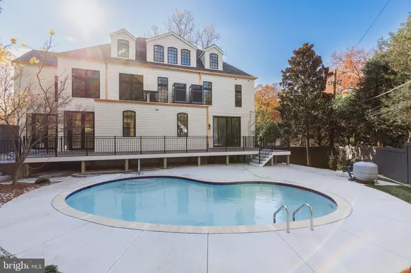 Washington, DC 20016,5125 UPTON ST NW