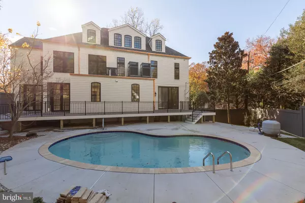 Washington, DC 20016,5125 UPTON ST NW