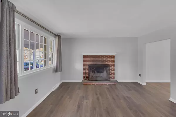 Doylestown, PA 18901,697 NORTH ST