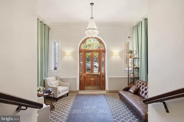 Washington, DC 20002,18 9TH ST NE #302