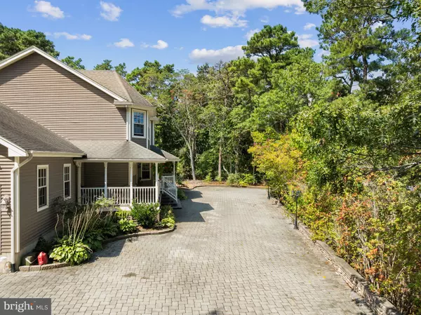 Manahawkin, NJ 08050,82 MARY BELL RD