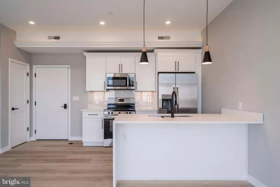 2401 WASHINGTON AVE #3E, Philadelphia, PA 19146