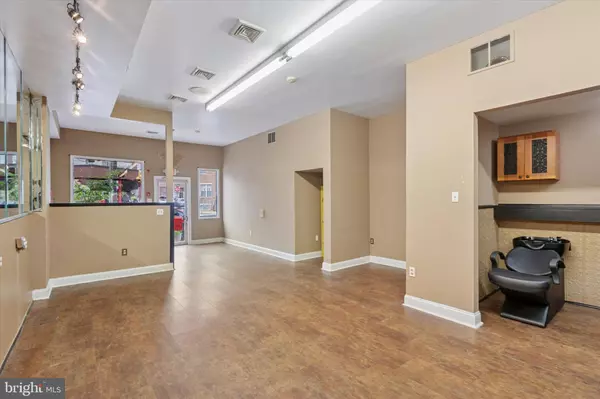 Philadelphia, PA 19130,1604 RIDGE AVE